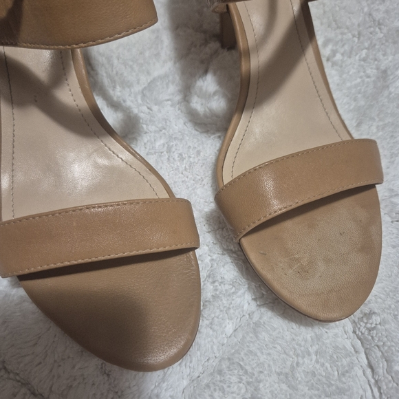 Vince Camuto Tan Heels with Modern Straps..SIZE:7M - Picture 4 of 13